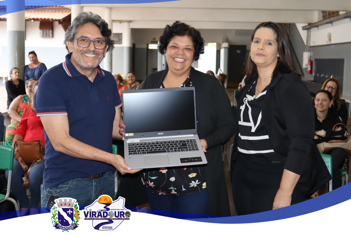 NOTEBOOKS PARA TODOS OS PROFESSORES EFETIVOS DA REDE MUNICIPAL.