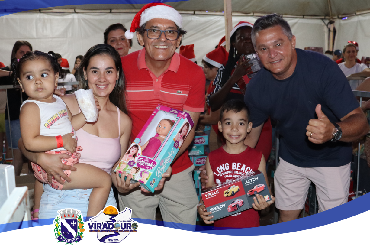 A Administração municipal, em parceria com a Secretaria da Educação e o Fundo Social de Solidariedade, realizou nessa quarta-feira (21), a entrega de brinquedos no Boulevard Moacyr Nogueira (Praça da 