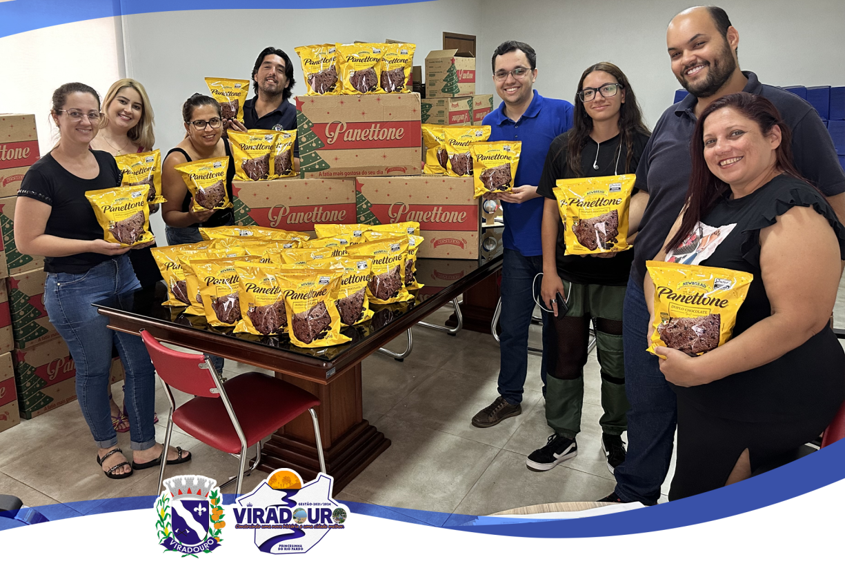 UM DOCE AGRADECIMENTO AOS NOSSOS COLABORADORES: PREFEITURA DISTRIBUI CHOCOTONES E DESEJA FELIZ NATAL!